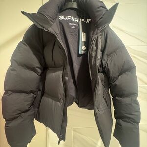 Aritzia Puffer Jacket: The Super Puff₂o Shorty - Rainstop